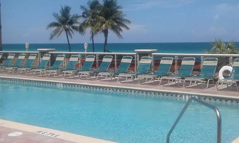 Lomakeskus Hollywood Beach Tower