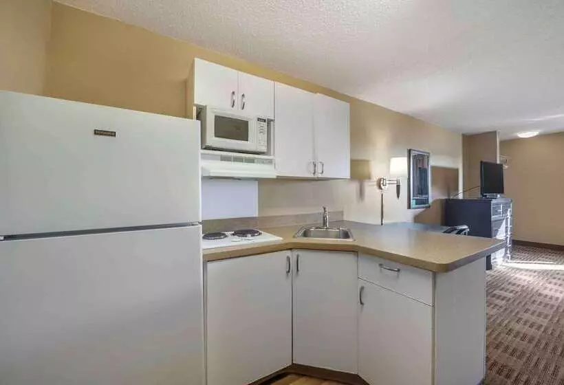 Extended Stay America Suites Oklahoma City Airport