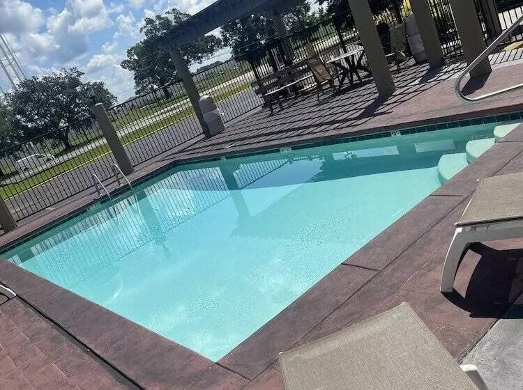 酒店 Comfort Inn & Suites Airport