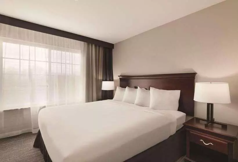 هتل Country Inn & Suites By Radisson, Madison, Al