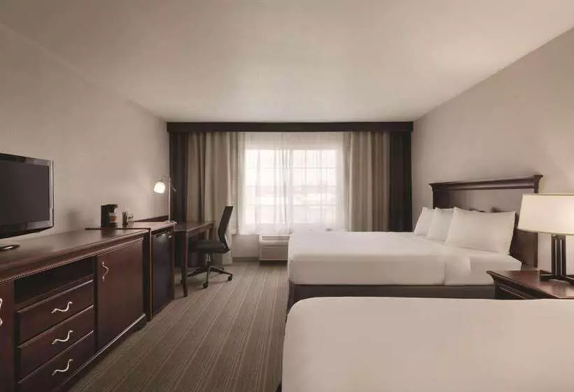 هتل Country Inn & Suites By Radisson, Madison, Al