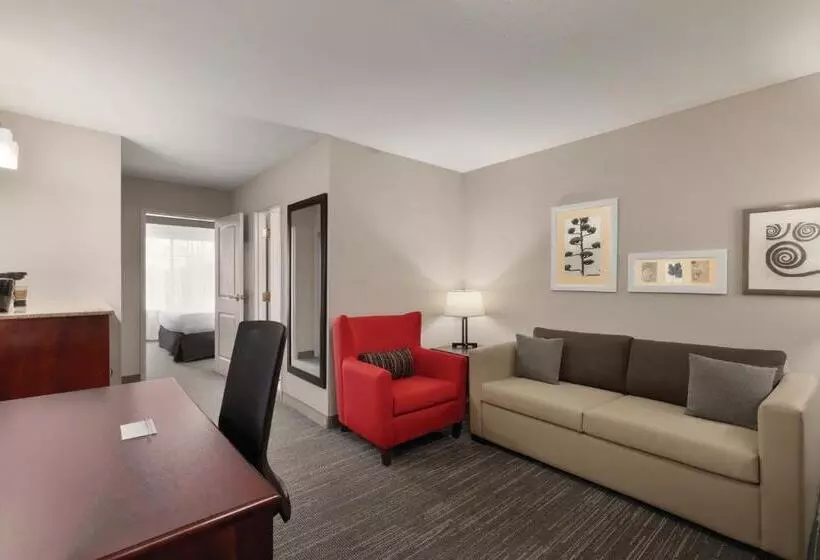 هتل Country Inn & Suites By Radisson, Madison, Al