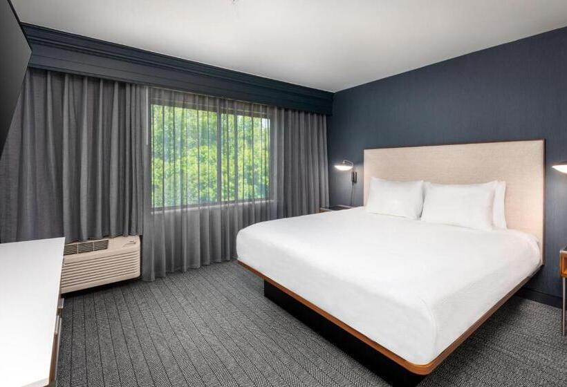 فندق Courtyard By Marriott Danbury