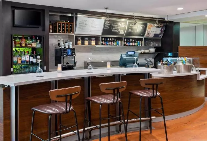 Otel Courtyard By Marriott Danbury