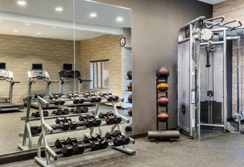 فندق Courtyard By Marriott Danbury