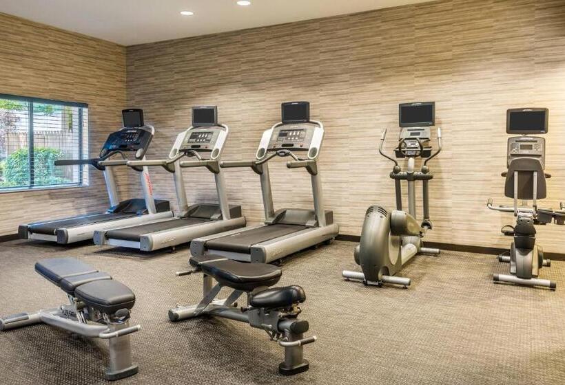 فندق Courtyard By Marriott Danbury