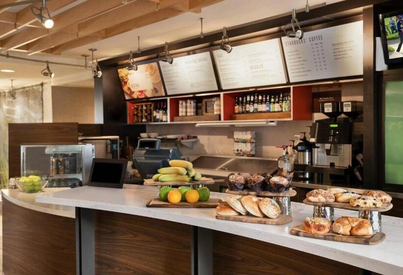 酒店 Courtyard Greenville