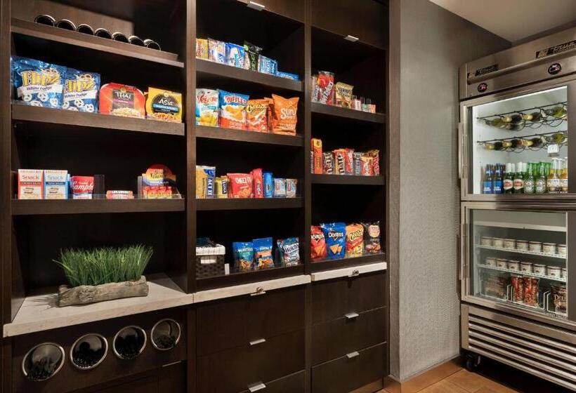 酒店 Courtyard Greenville