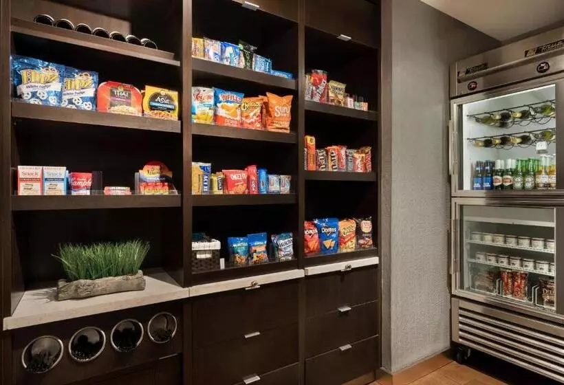 酒店 Courtyard Greenville