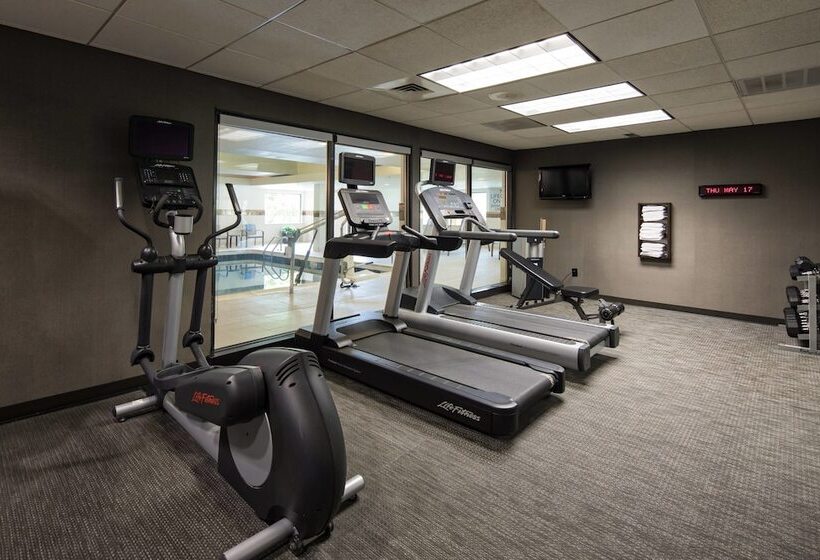 בית מלון כפרי Courtyard By Marriott Rock Hill