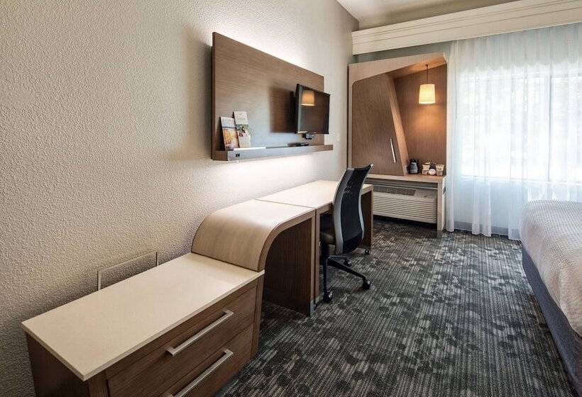 בית מלון כפרי Courtyard By Marriott Rock Hill