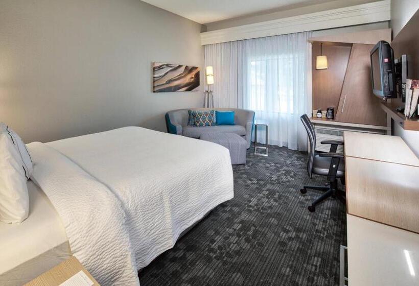 בית מלון כפרי Courtyard By Marriott Rock Hill