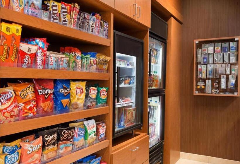 هتل Fairfield Inn & Suites Bismarck South