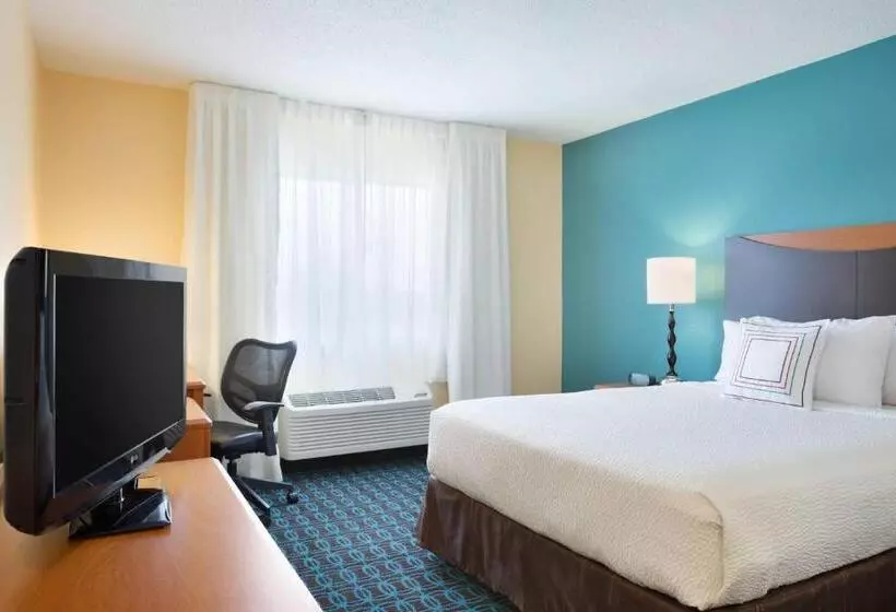בית מלון כפרי Fairfield Inn & Suites Bismarck South