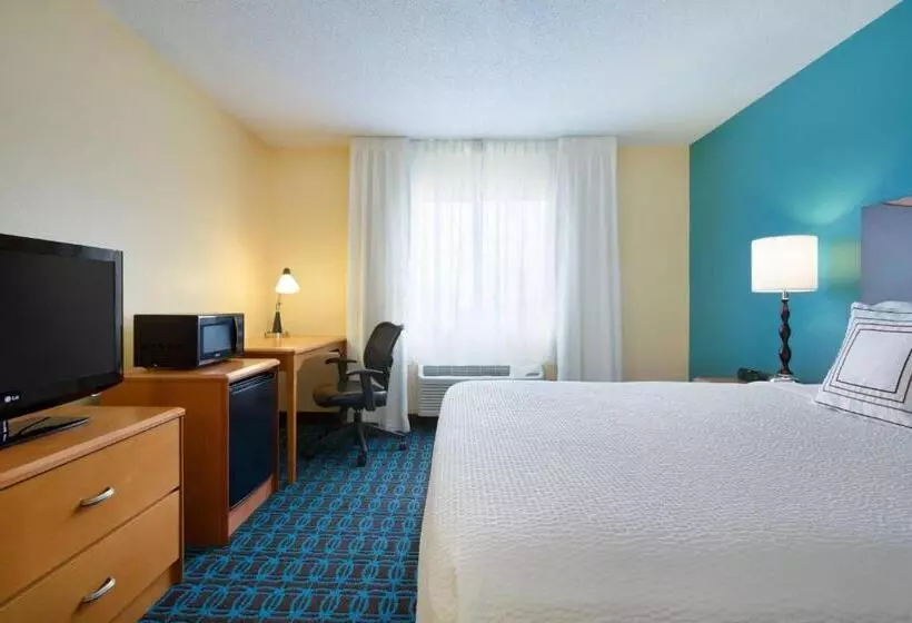 בית מלון כפרי Fairfield Inn & Suites Bismarck South