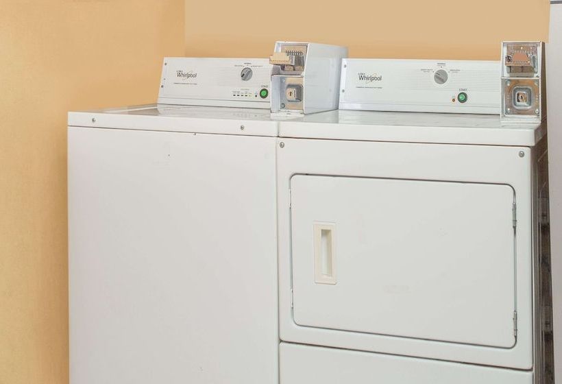 ホテル Knights Inn Roanoke