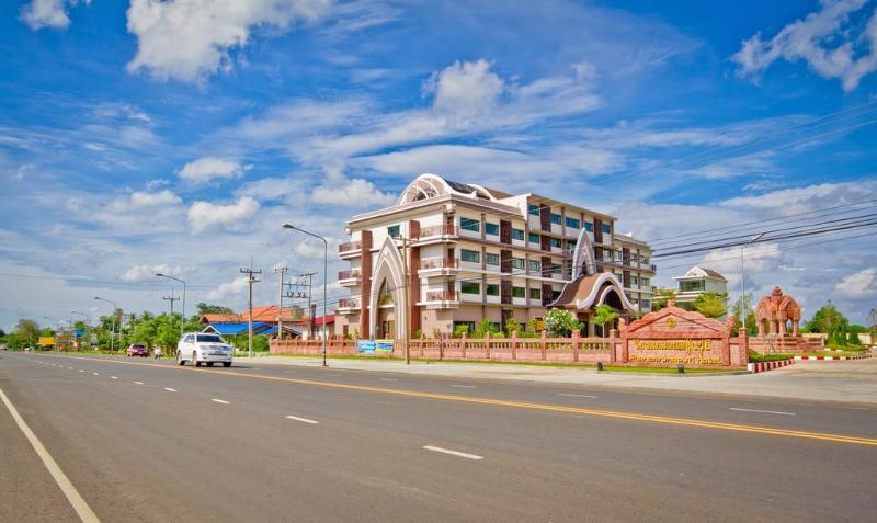 Phanomrung Puri Boutique Hotels And Resorts