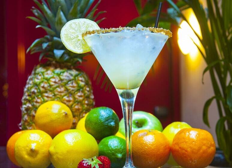 هتل Posada Del Dragon Boutique