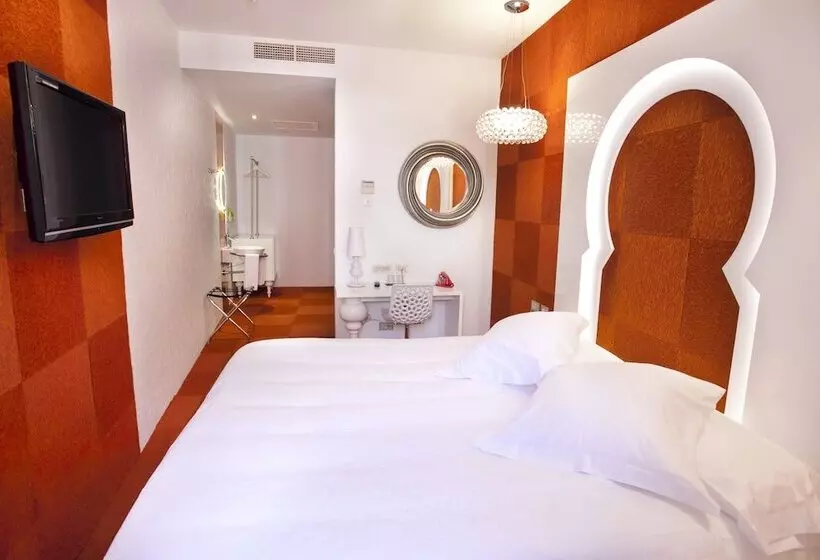 هتل Posada Del Dragon Boutique