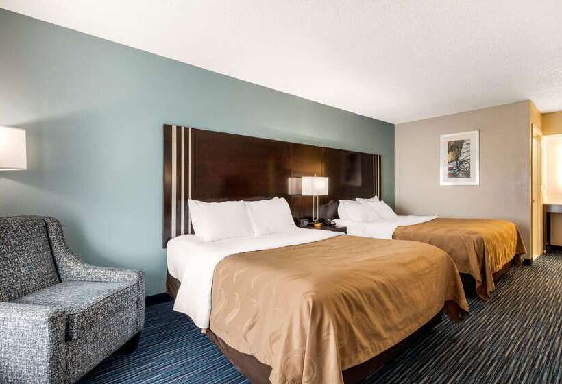 Отель Quality Inn