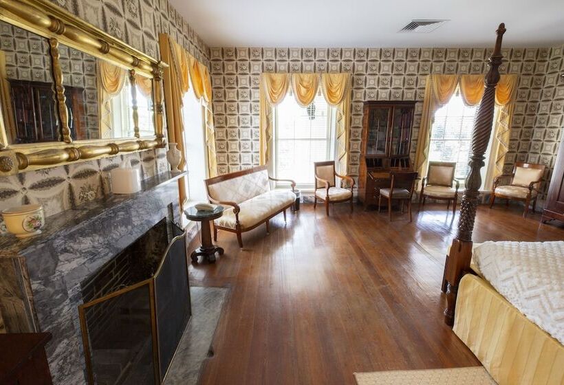 The Berry Hill Resort & Conference Center