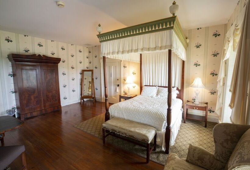 The Berry Hill Resort & Conference Center