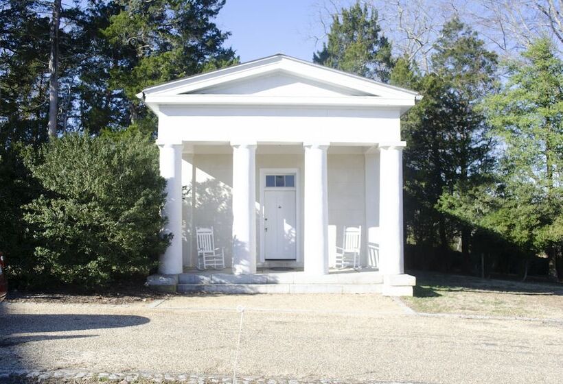 The Berry Hill Resort & Conference Center