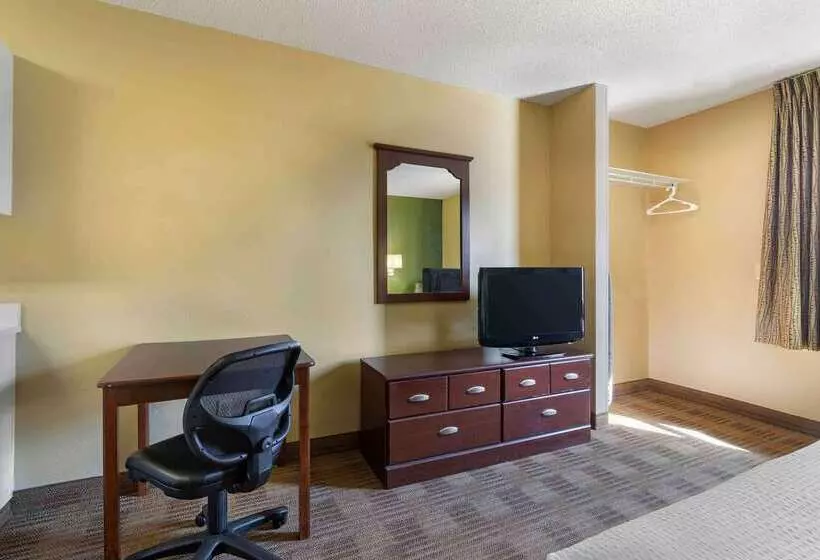 Extended Stay America Suites Savannah Midtown