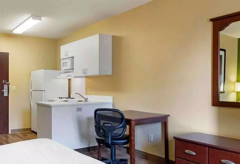 Extended Stay America Suites Savannah Midtown