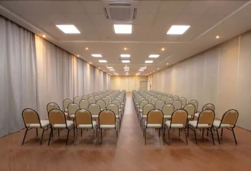 هتل Bristol Portal Do Iguaçu Curitiba Aeroporto