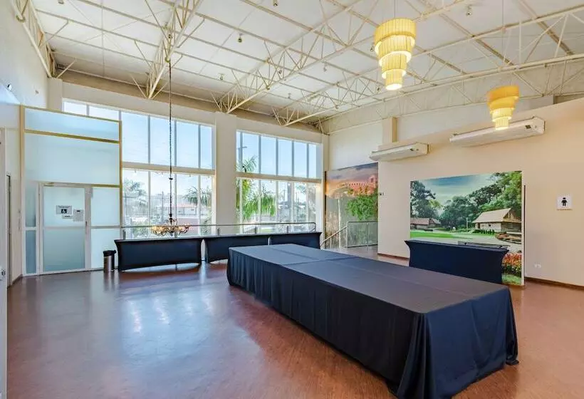 هتل Bristol Portal Do Iguaçu Curitiba Aeroporto