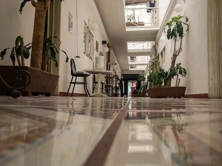 فندق Condesa Americana