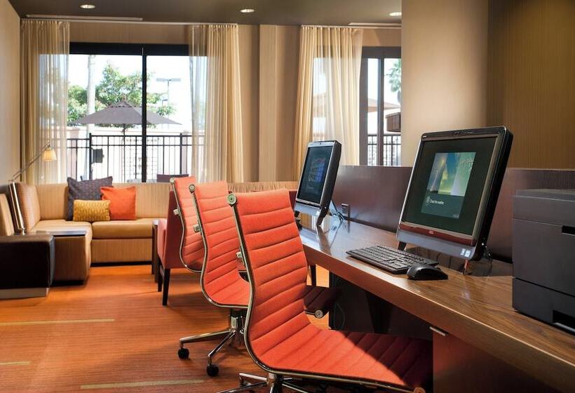 Отель Courtyard Foothill Ranch Irvine East/lake Forest