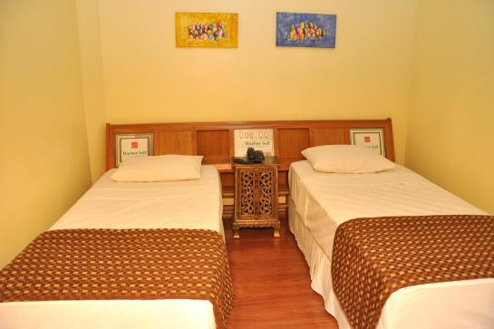 Отель Harbor Self Inn Medianeira