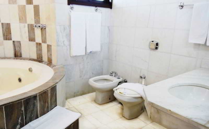 Отель Harbor Self Inn Medianeira