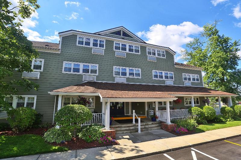 호텔 Ivy Court Inn And Suites