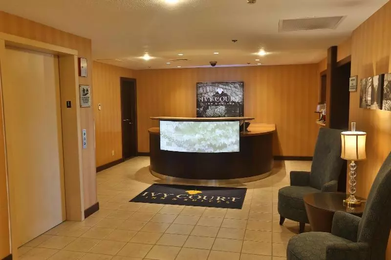호텔 Ivy Court Inn And Suites