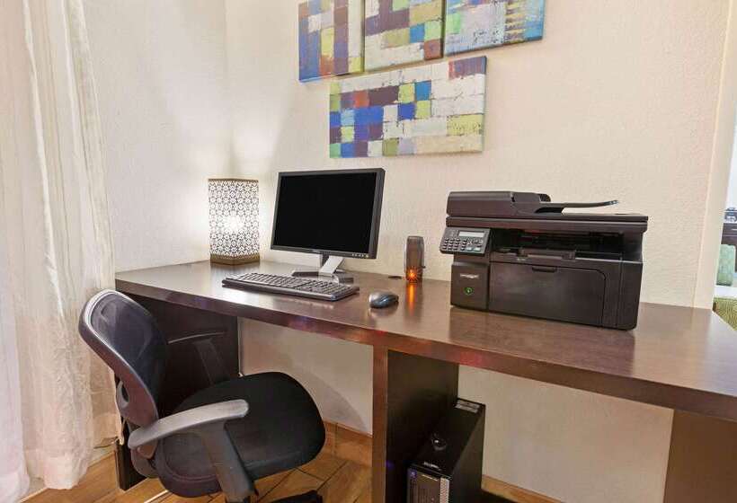 فندق La Quinta By Wyndham South Bend