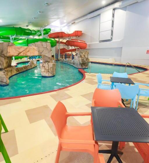 בית מלון כפרי Rapid River Lodge