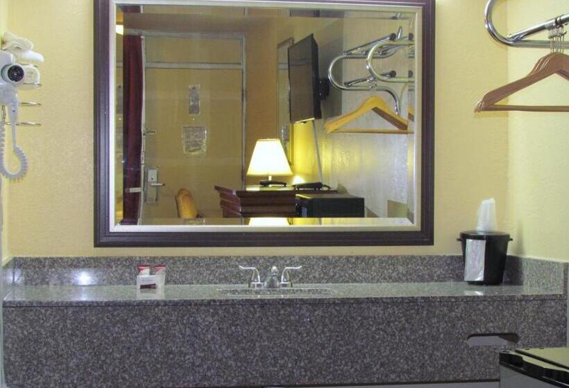 فندق Red Carpet Inn Augusta