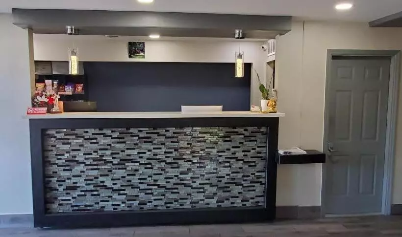 ホテル Red Carpet Inn Augusta