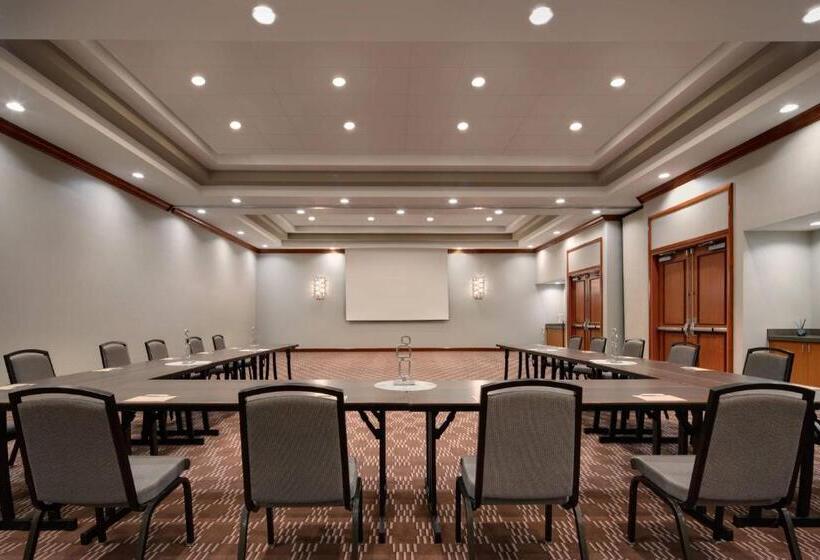 Hotel Renaissance Dallas Richardson