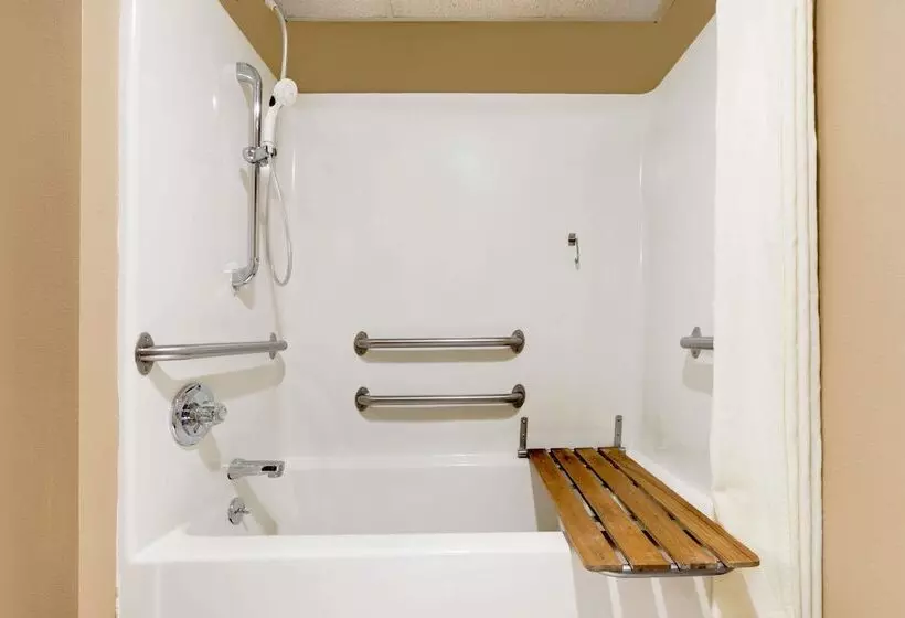 酒店 Super 8 By Wyndham Chariton