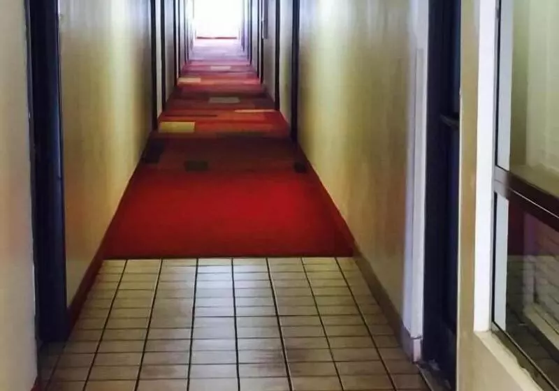 فندق Texas Inn And Suites Lufkin