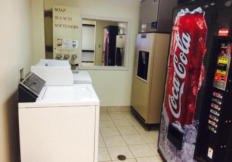 Отель Texas Inn And Suites Lufkin