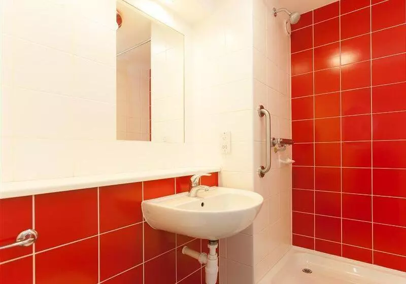 Отель Travelodge London Bethnel Green