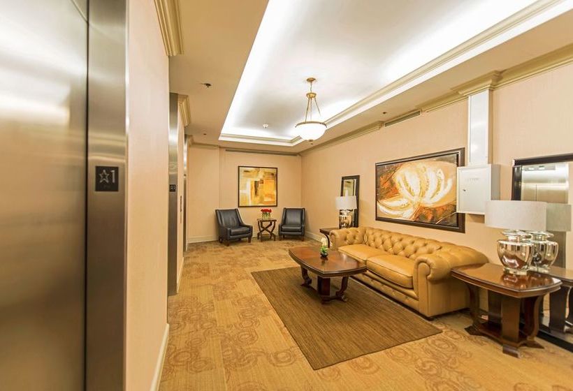 Oakwood At One India Street