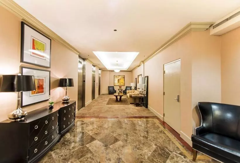 Oakwood At One India Street