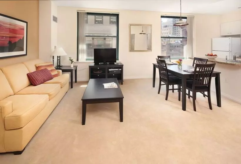 Oakwood At One India Street