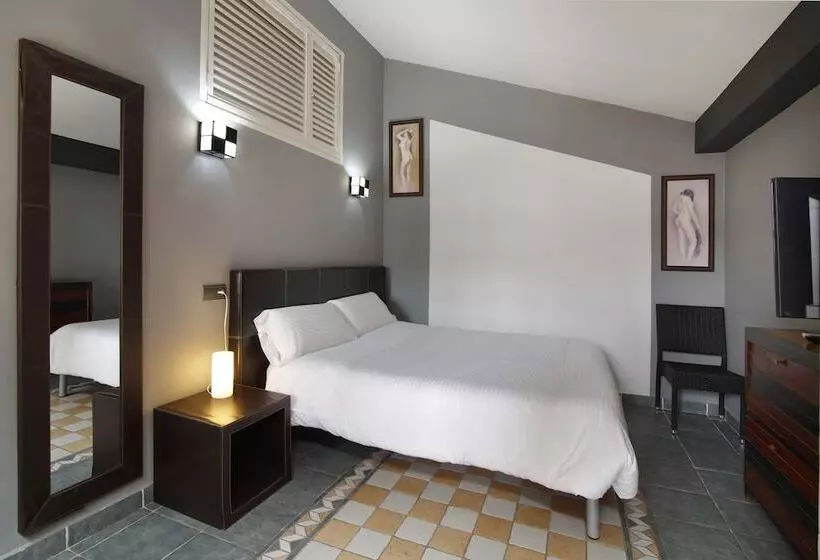 Apartamentos El Tiempo